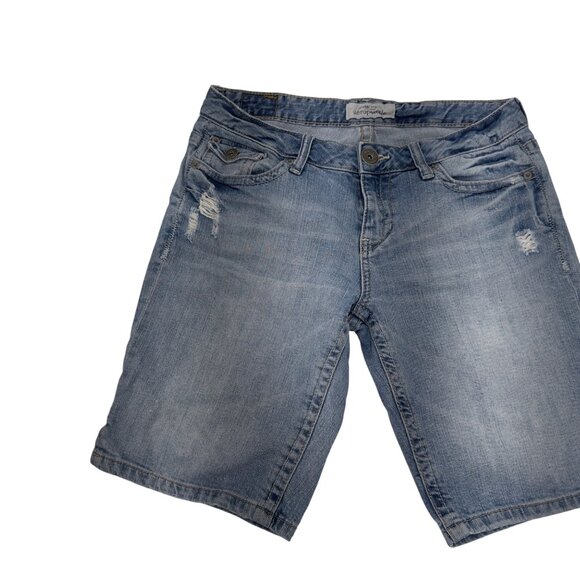 Aeropostale Womens Distressed Bermuda Denim Shorts 7/8 Low rise Blue Cotton - Picture 2 of 10